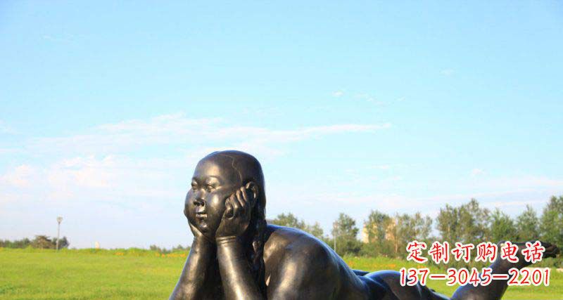 河源美好时光，萌萌哒胖女孩青铜雕塑