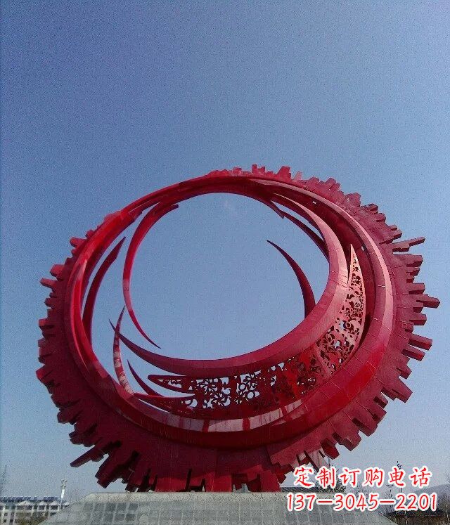 河源精致而又引人注目的不锈钢齿轮雕塑