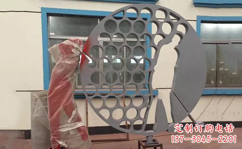 河源中领雕塑-不锈钢高尔夫球雕塑