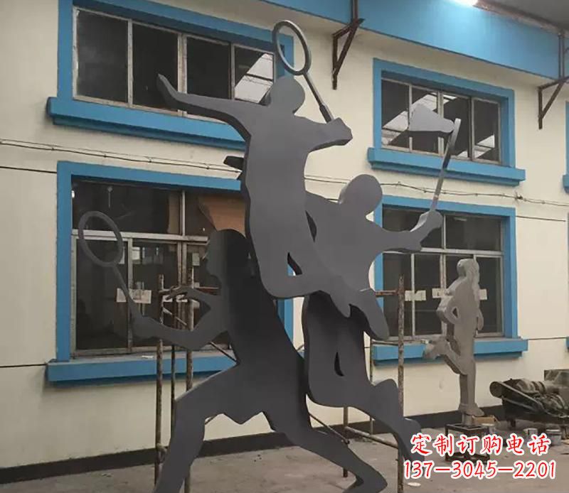 河源广场不锈钢打羽毛球雕塑