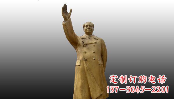 河源广场挥手毛主席伟人铜雕