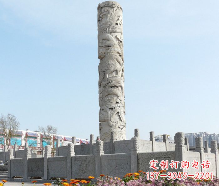 河源广场景观大理石龙柱石雕，展现神秘传统风采