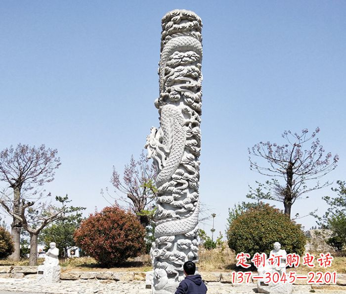 河源欣赏传统工艺的极致雕塑——大理石盘龙柱石雕