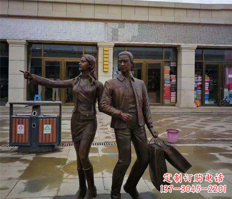 河源唯爱永恒:情侣雕塑
