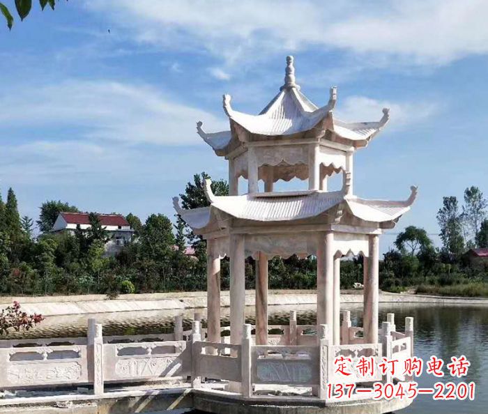河源海边景观晚霞红石雕凉亭