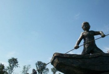 河源男孩撑船铜雕，营造童趣氛围