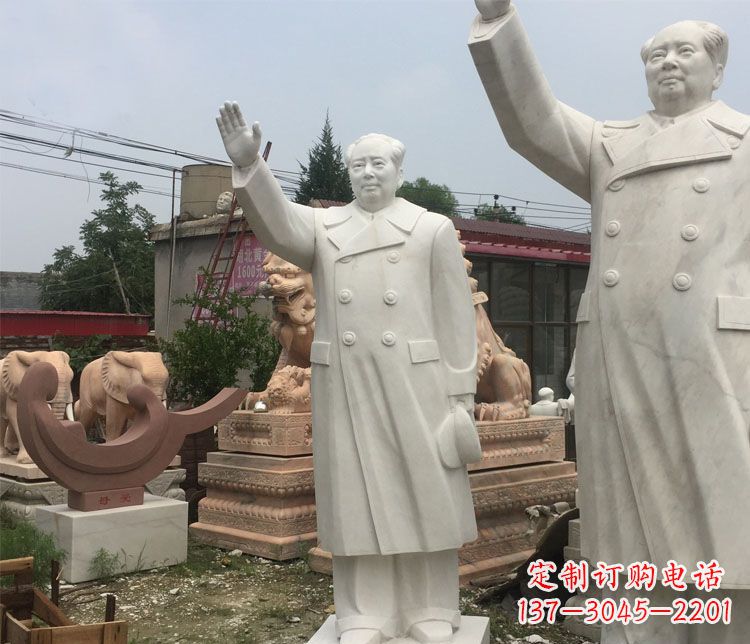 河源雕刻伟人的光辉历史——汉白玉挥手的毛主席广场伟人石雕