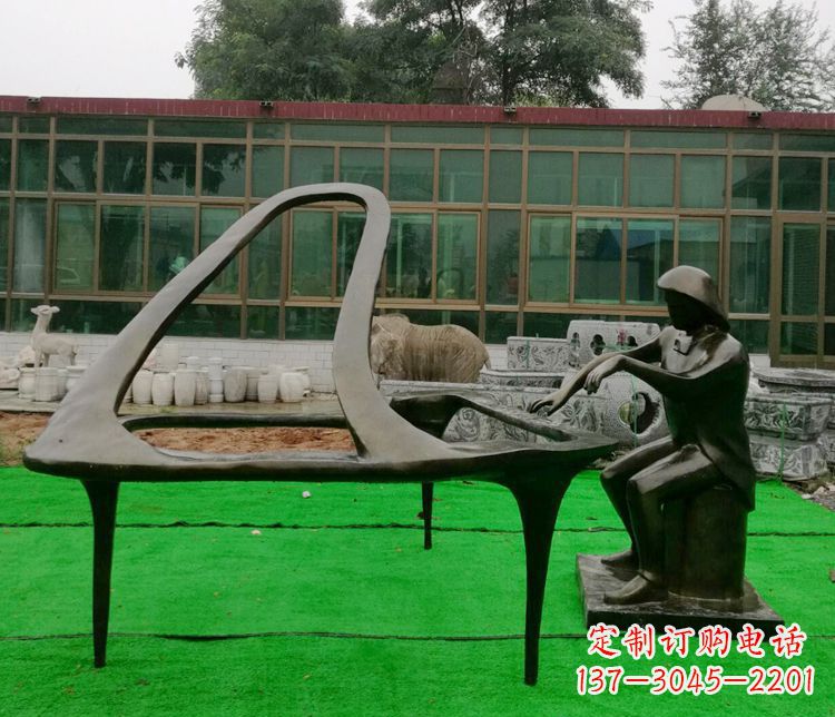 河源精美钢琴雕塑,完美结合实用性与艺术美感