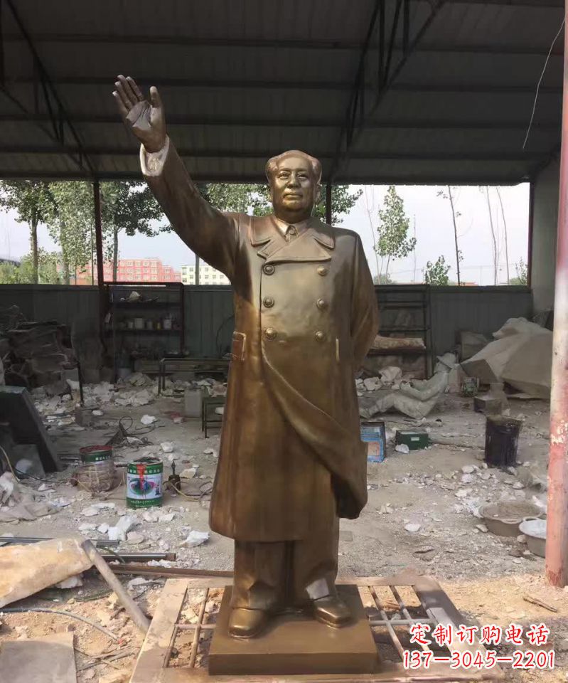 河源挥手毛主席人物雕塑