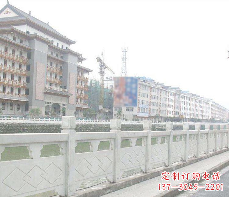 河源流光溢彩的大理石栏板石雕