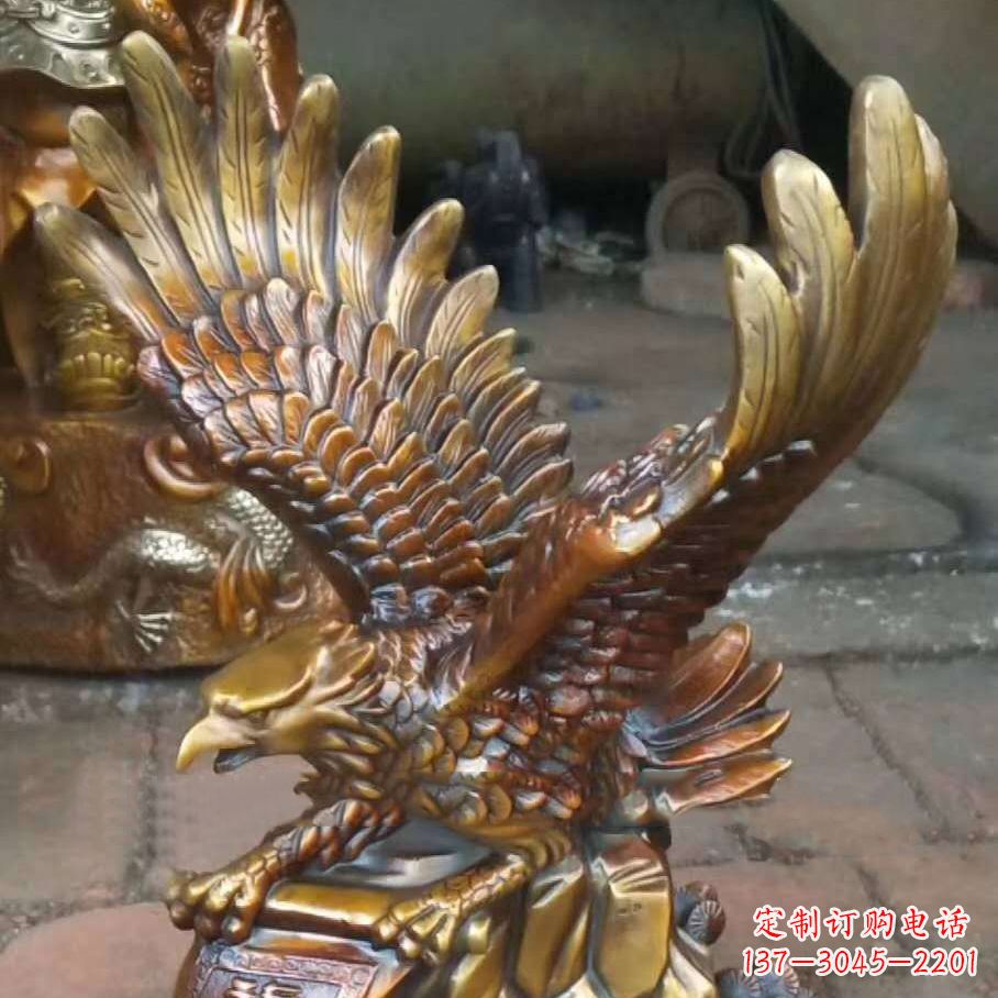 河源雕塑精灵：翱翔于天际的老鹰雕塑