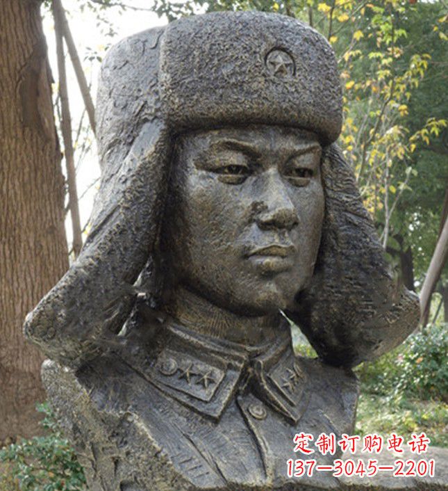 河源精致雕刻,肃穆崇尚——雷锋铜雕塑