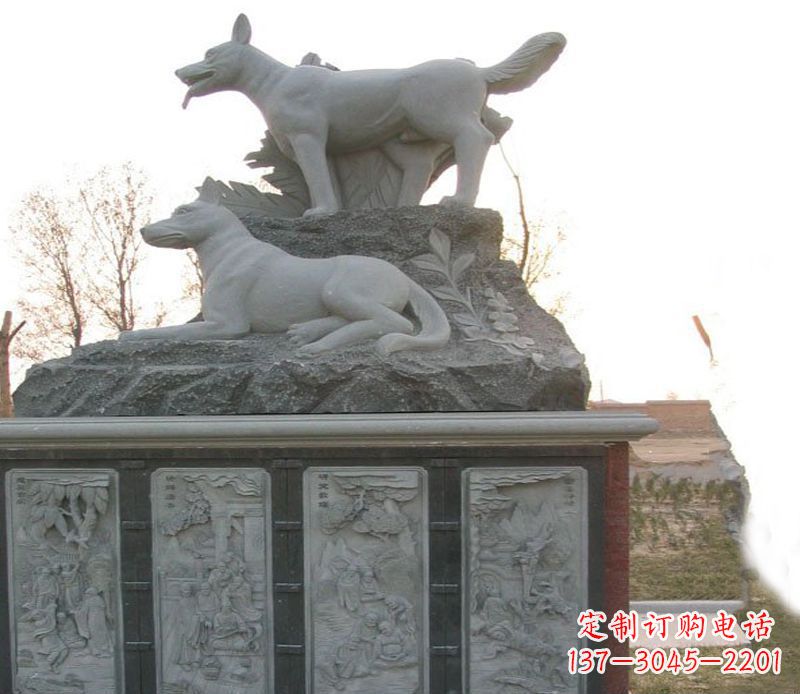 河源体现艺术灵感的两只狗公园动物雕塑