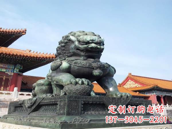 河源寺庙青铜狮子