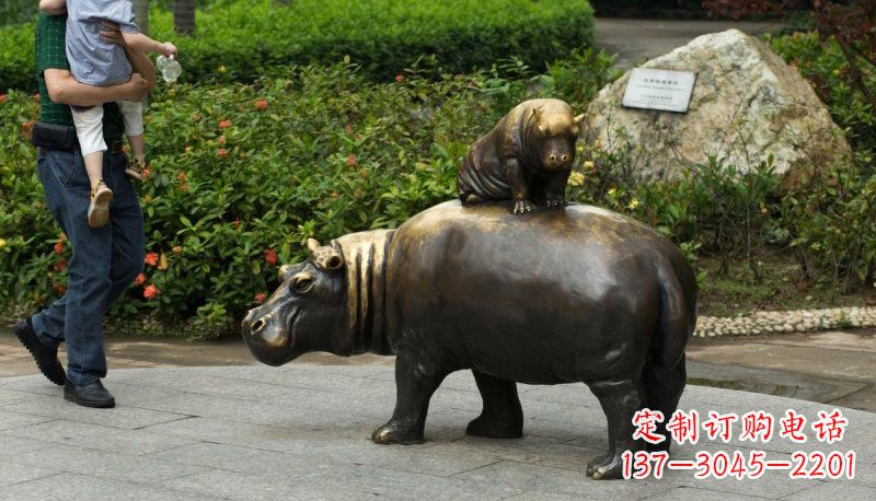河源铜雕母子河马