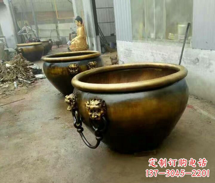 河源铜雕圆形荷花水缸雕塑 (2)