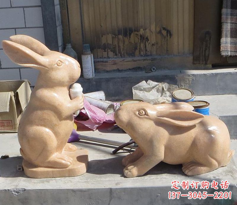 河源兔子石雕公园动物摆件
