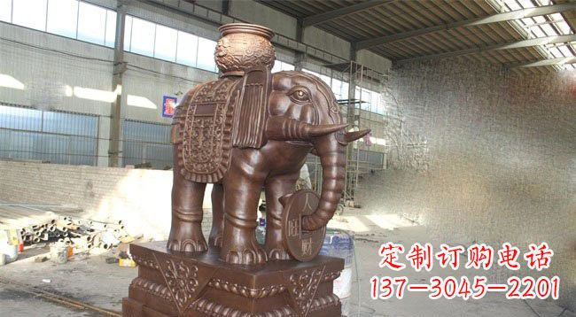 河源驮宝大象铜雕