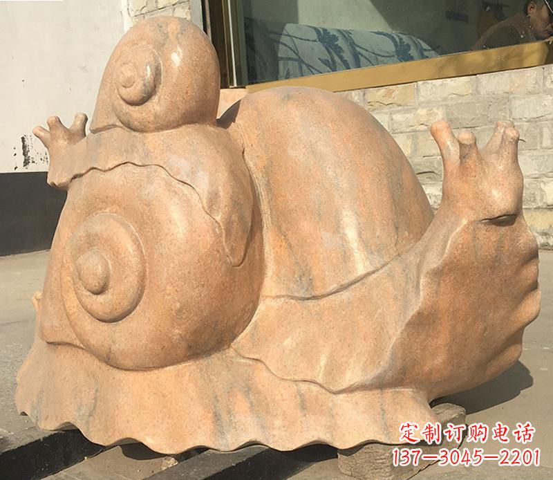 河源晚霞红大型蜗牛母子雕塑
