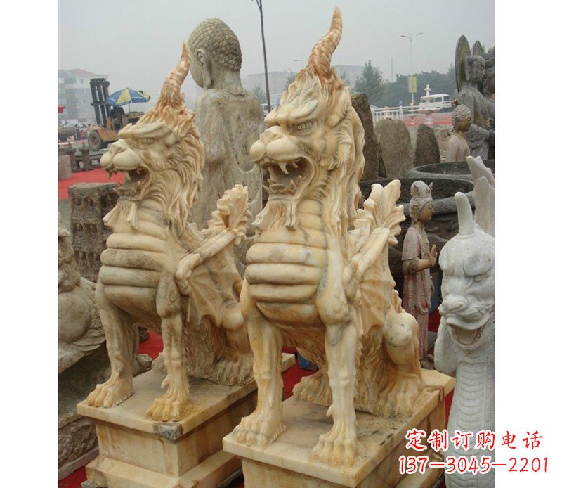 河源晚霞红独角兽雕塑
