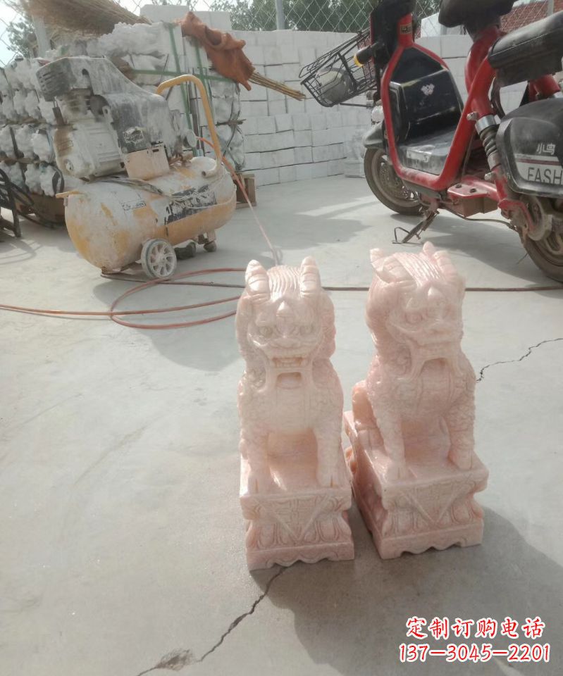 河源晚霞红神兽麒麟动物雕塑