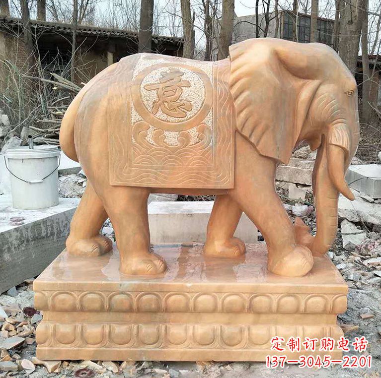 河源晚霞红石材大象雕塑