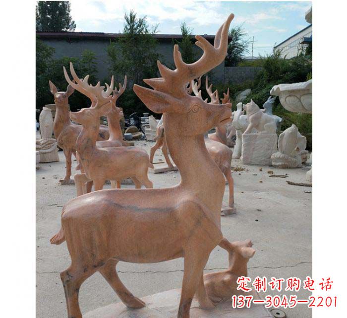 河源晚霞红驯鹿动物公园石雕