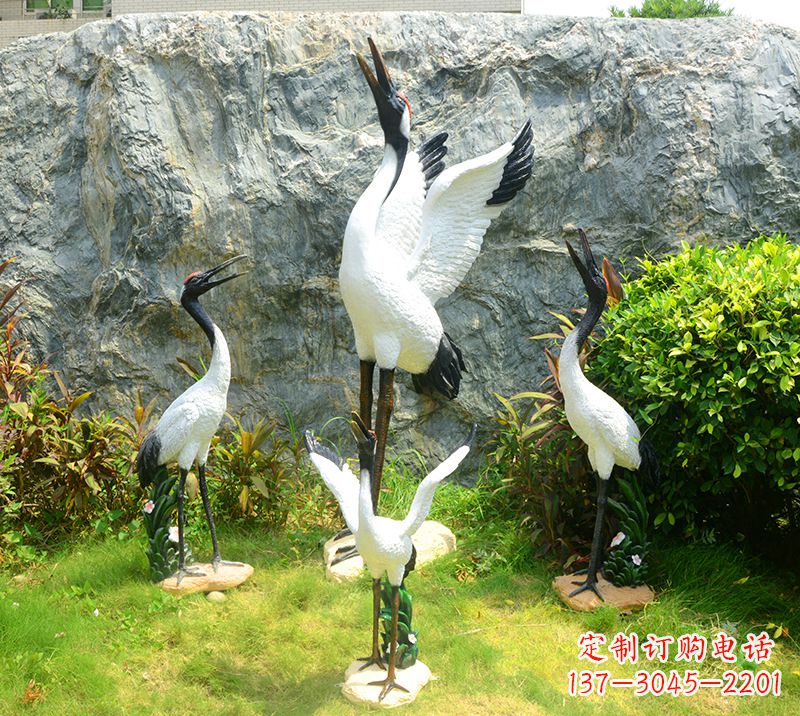 河源仙鹤雕塑 墓地