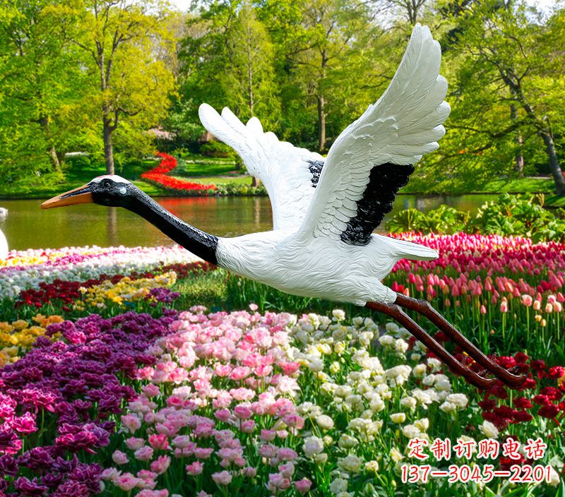 河源仙鹤雕塑灯