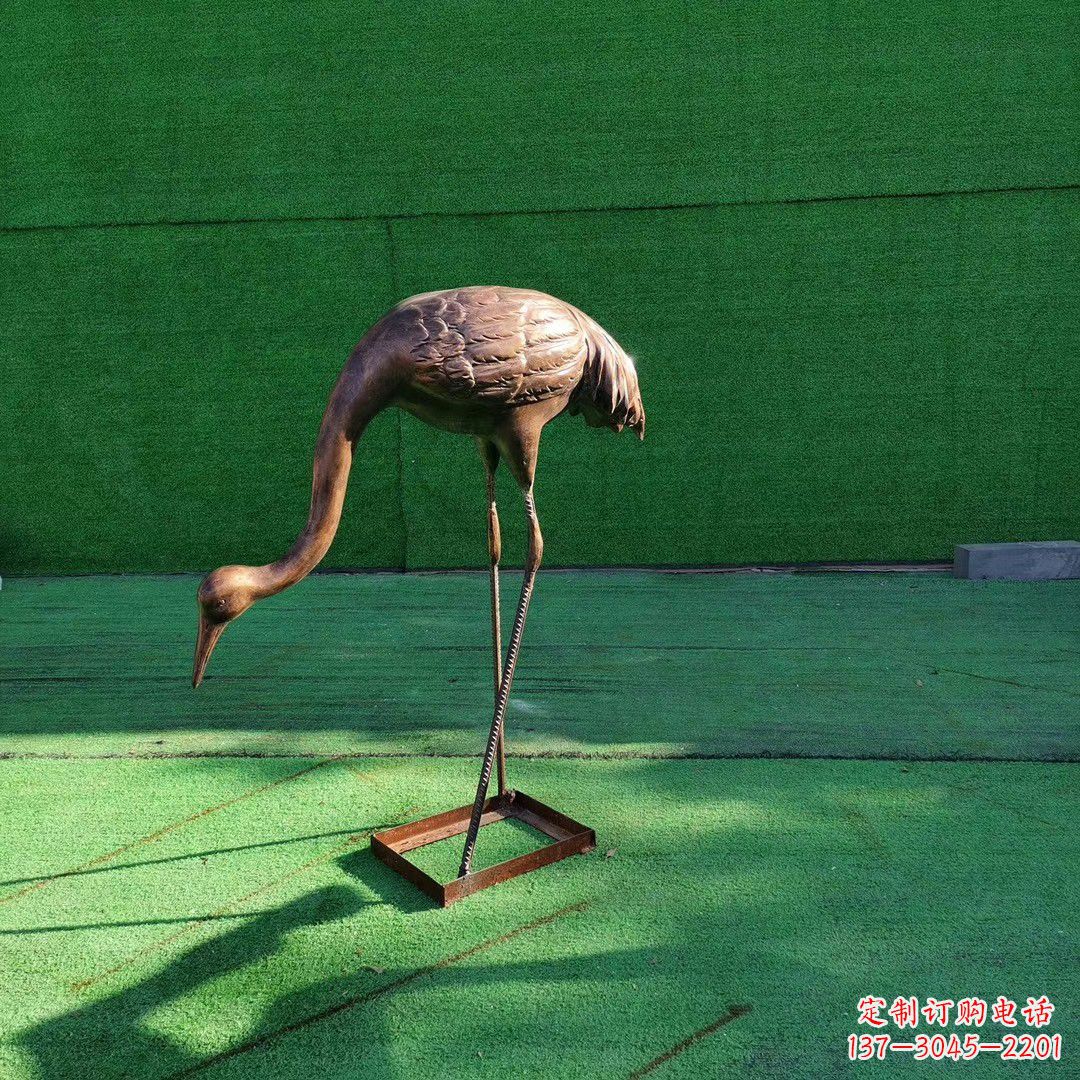 河源仙鹤拉鼓铜雕塑