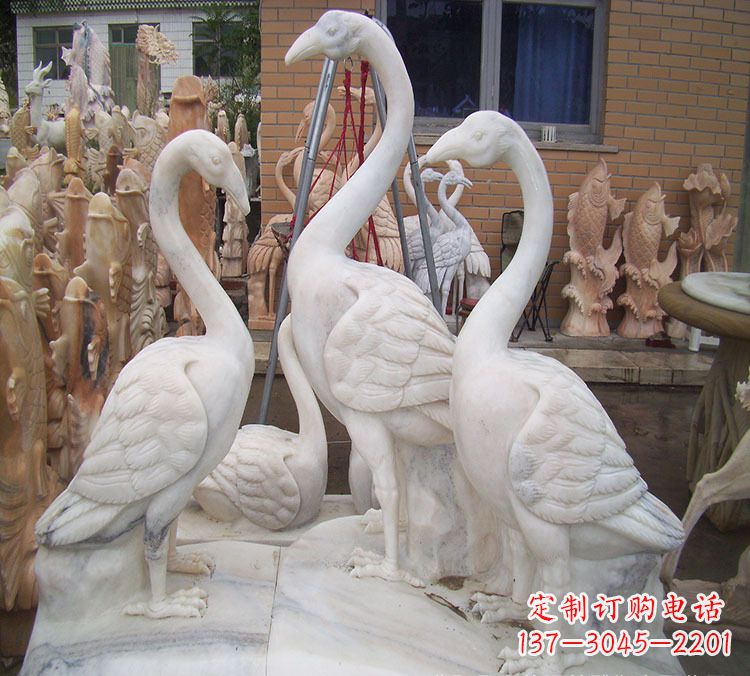 河源仙鹤衔树枝 石雕