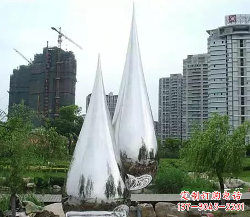 河源小区不锈钢水滴雕塑