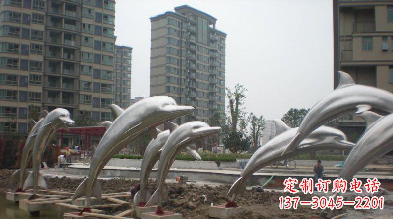 河源小区不锈钢跳跃海豚雕塑
