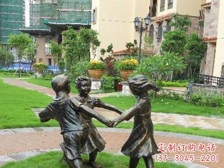 河源小区铜雕儿童玩游戏人物雕塑