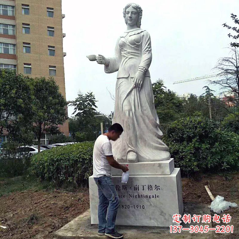 河源医院园林提灯天使南丁格尔石雕塑