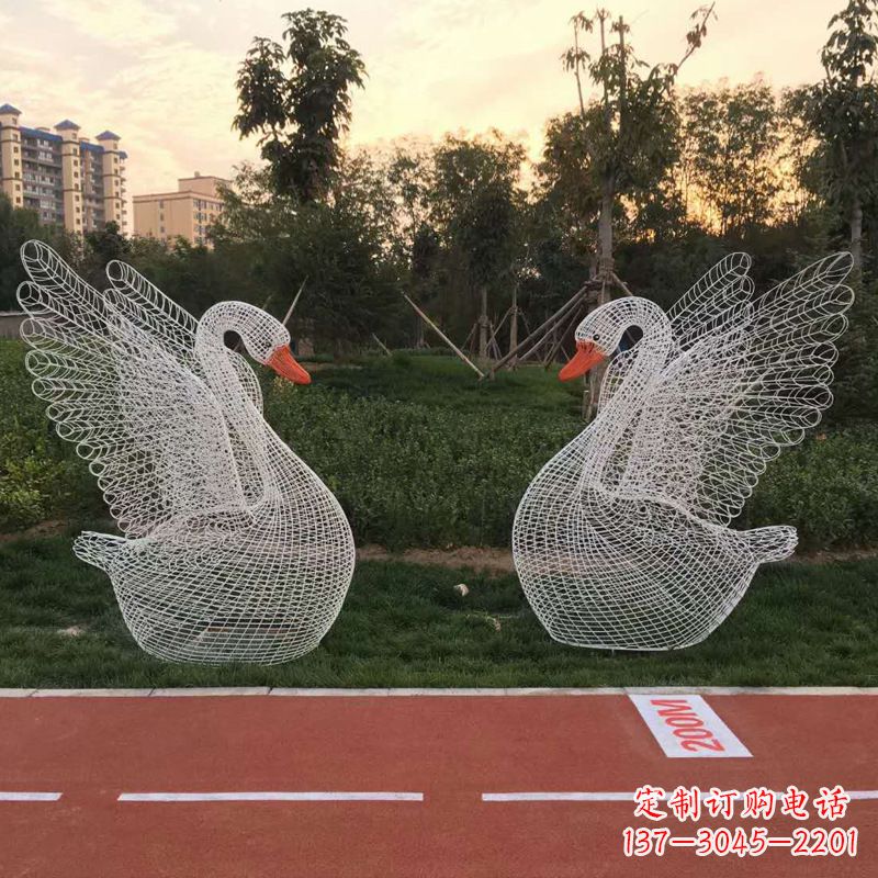 河源展翅天鹅铁艺网格草坪动物摆件