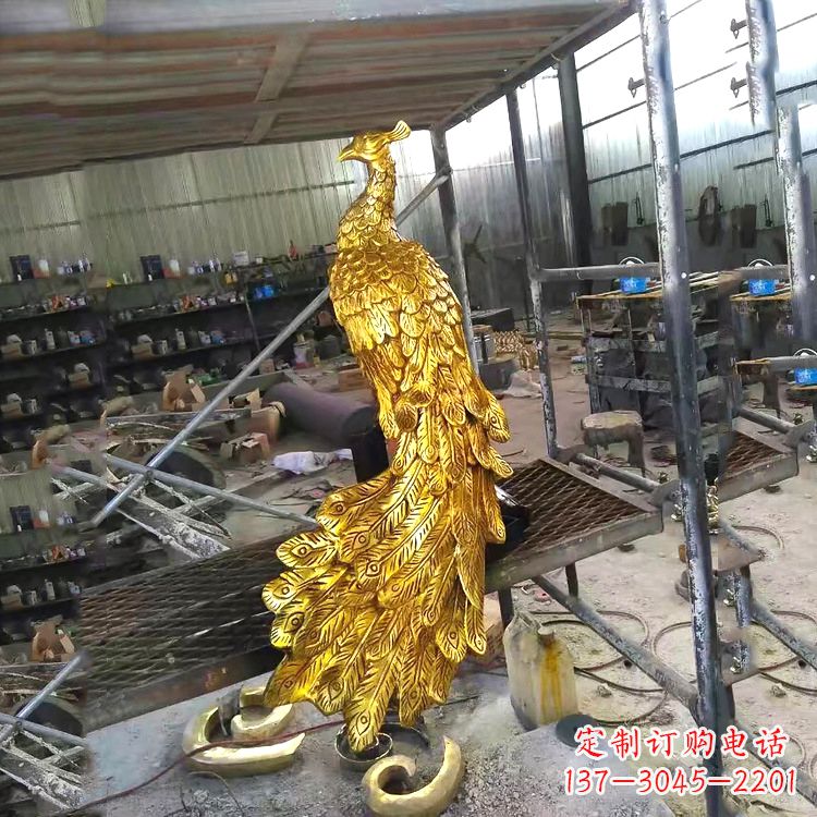 河源中国古代传说中的瑞鸟凤凰鎏金铜雕