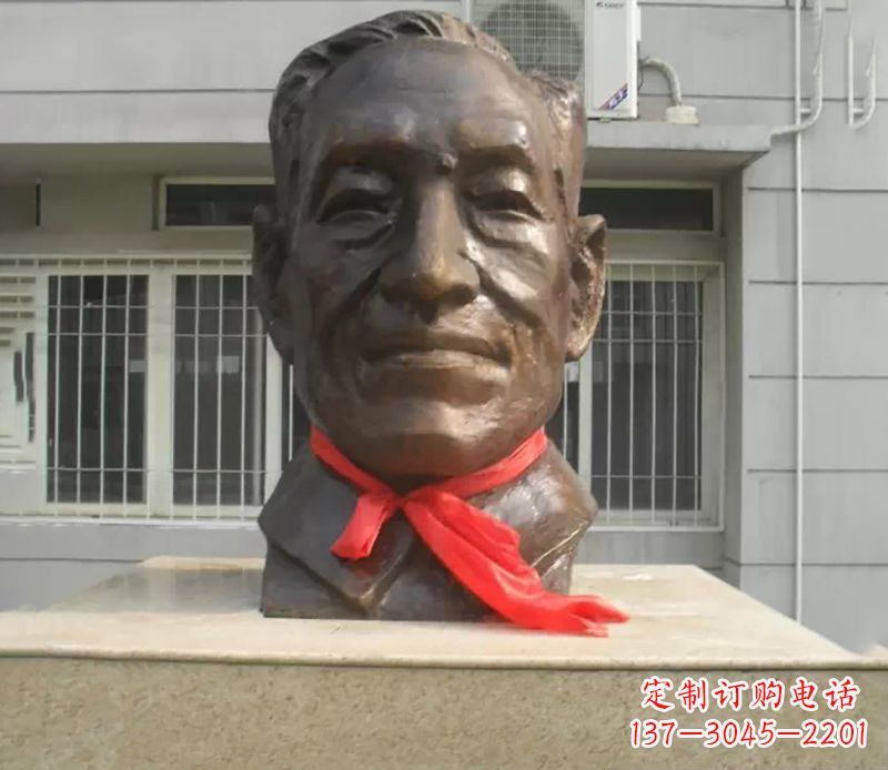 河源朱宪彝校园名人头像铜雕