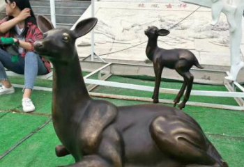 河源铸铜广场动物鹿雕塑 