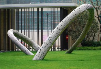 河源景观雕塑-酒店草坪创意不锈钢圆环景观雕塑